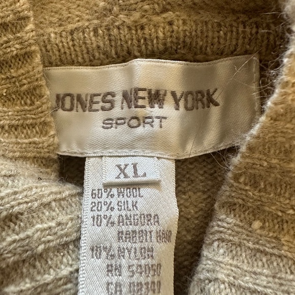 COZY JONES NY SWEATER WITH HOOD AND WARMING "POCKET"-NWT/XL - Picture 4 of 9
